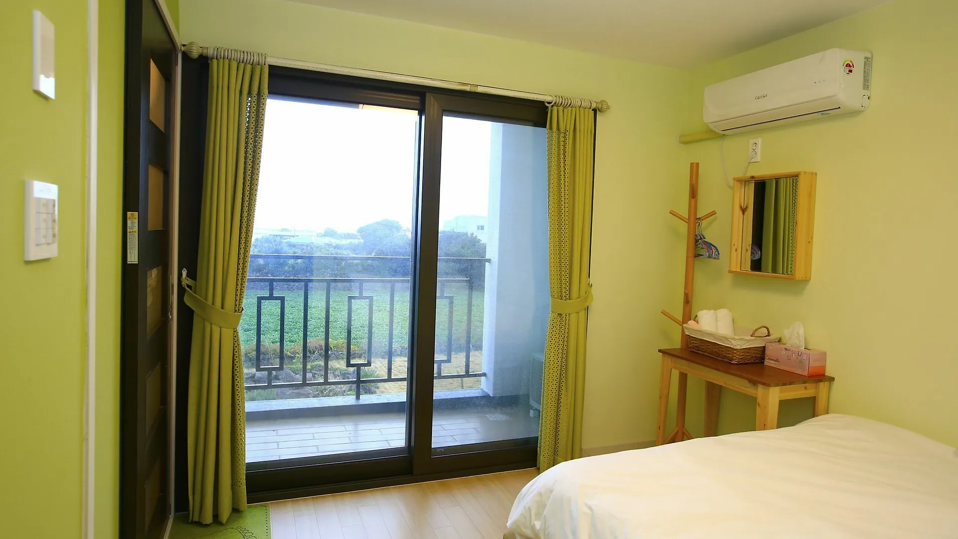 Dongdong Guesthouse Jeju Holiday home
