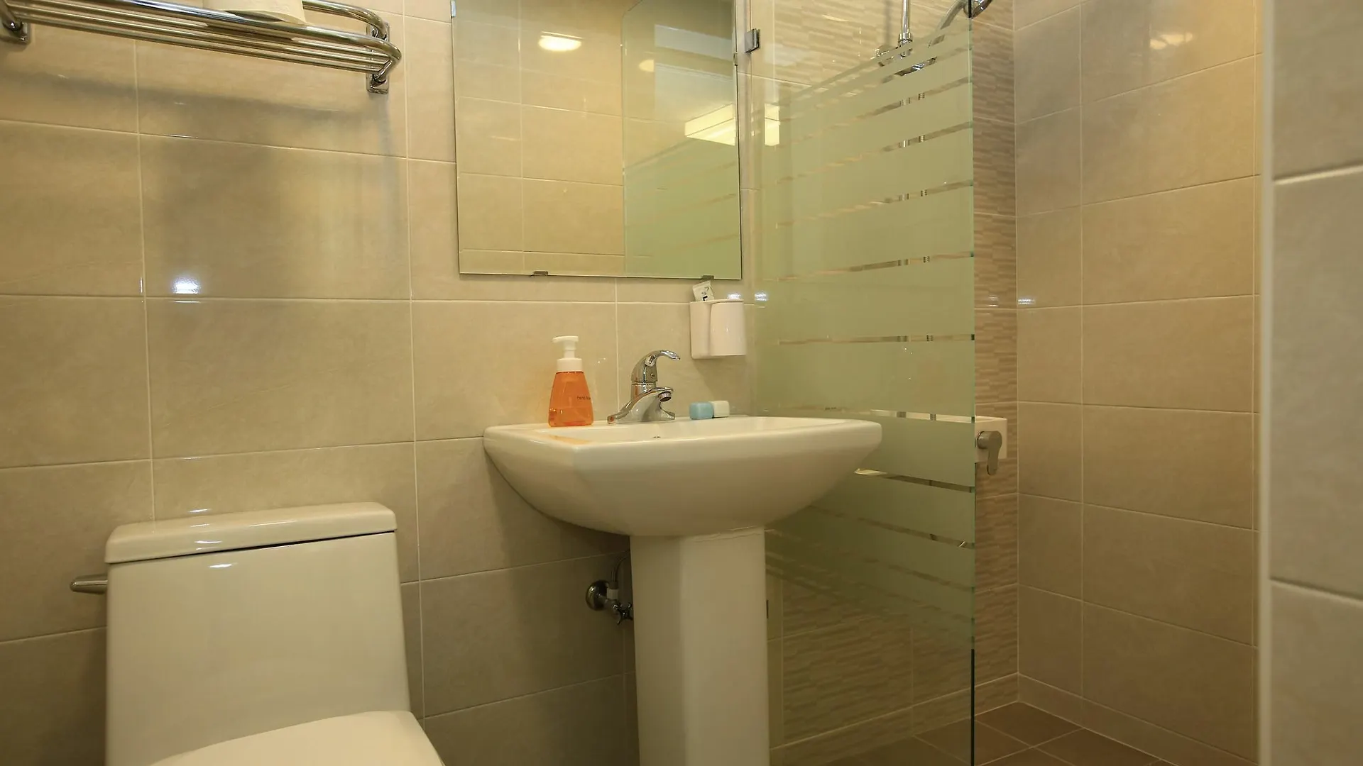 Dongdong Guesthouse Jeju Holiday home